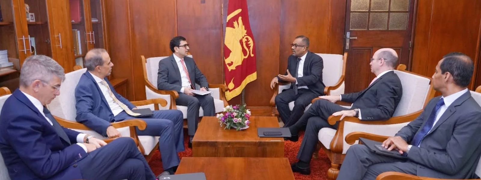 Deputy Finance Minister Meets IFC VP